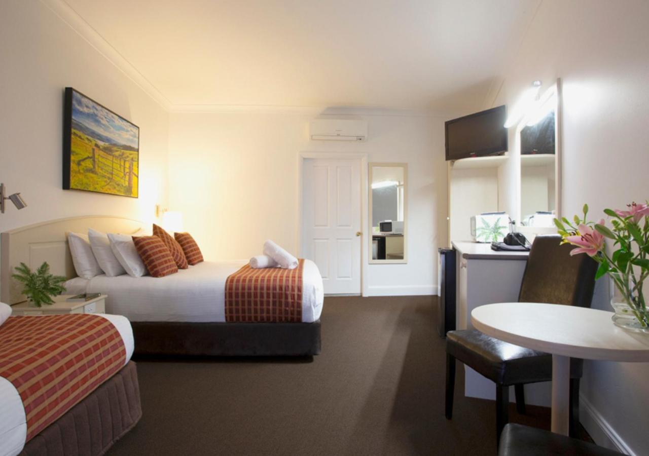 Bowen Inn Motel Lithgow Exteriör bild